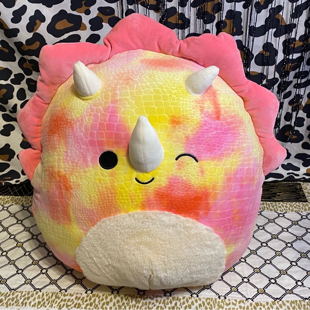 SQUISHMALLOWS JAZWARES TRINITY THE TRICERATOPS DINO HUGE PLUSH PILLOW TOY